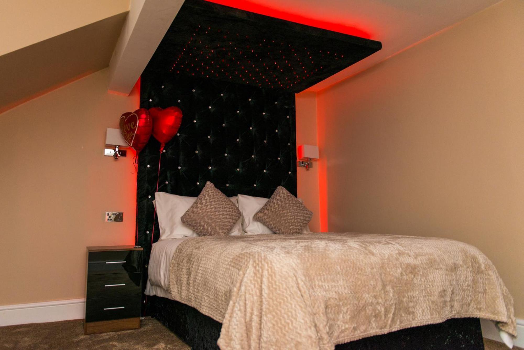 Aphrodite Suites Huddersfield Quarto foto