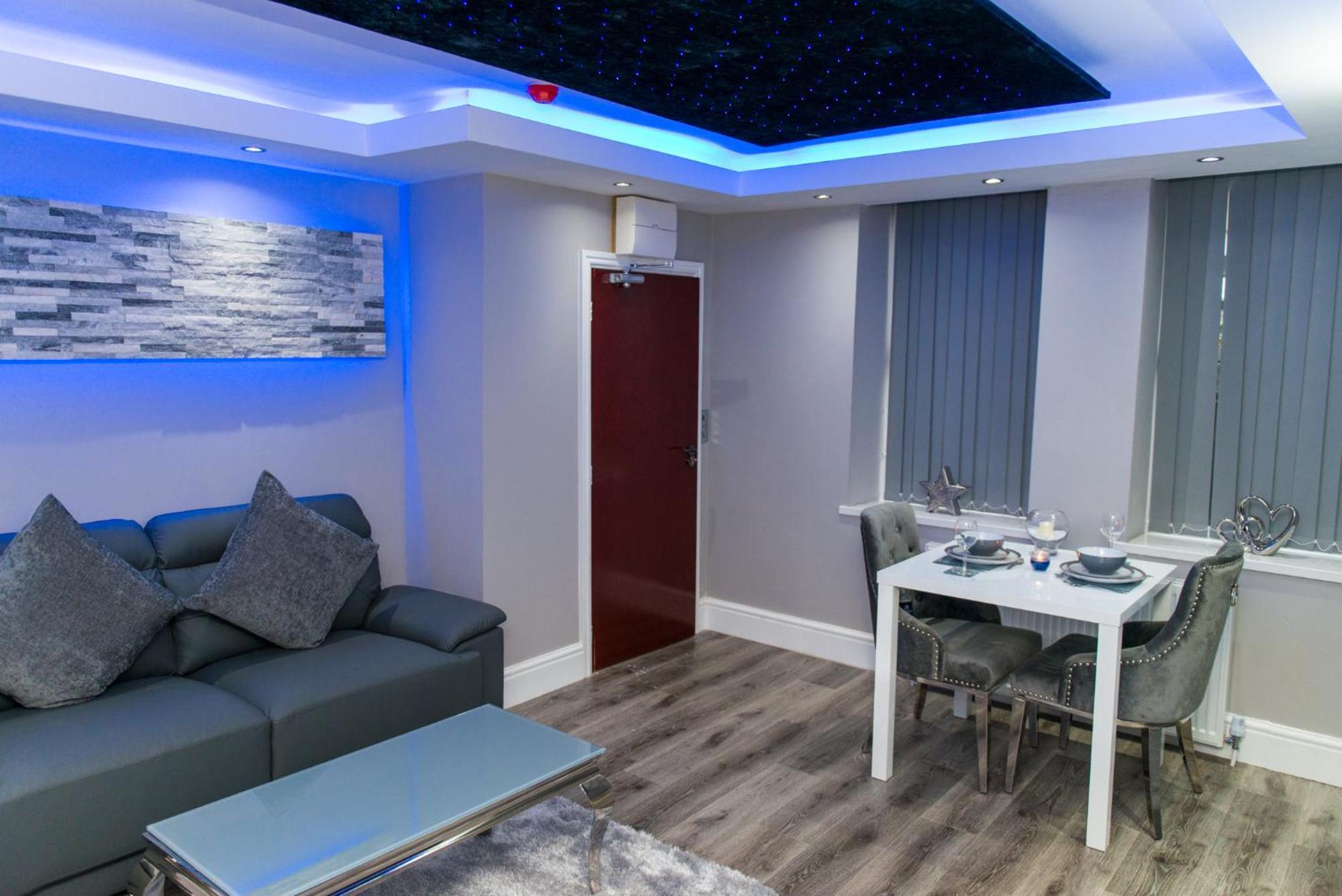 Aphrodite Suites Huddersfield Exterior foto